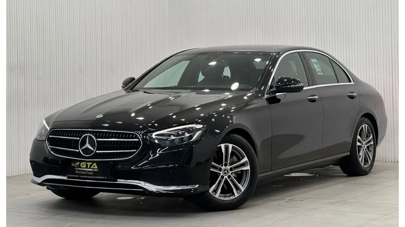 سيارة مرسيدس بنز